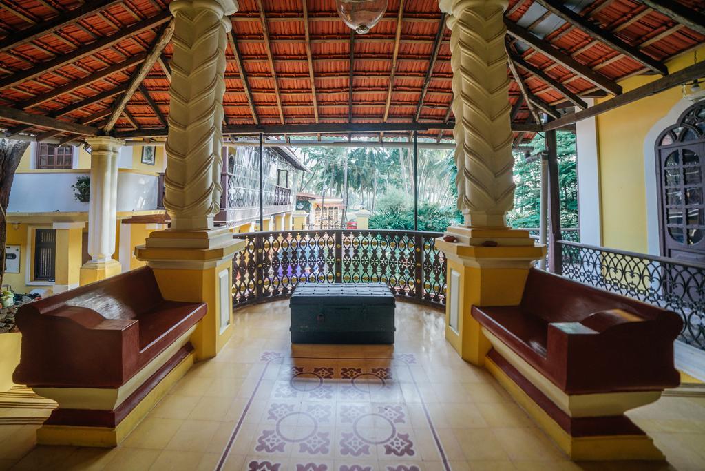 Casa Menezes - A Heritage Goan Homestay Bambolim Exterior photo